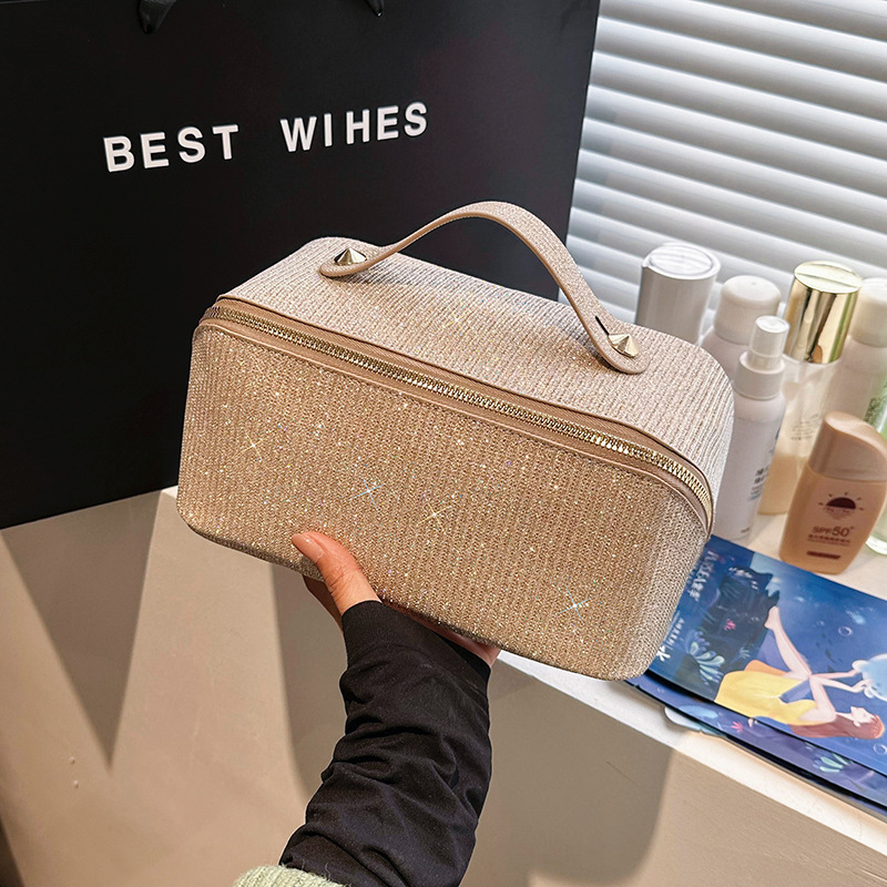 Travel Accessories Toiletry Bag - กระเป๋าเครื่องสำอางพกพาสำหรับผู้หญิงรุ่นใหม่ปี 2026 กระเป๋าใส่เครื่องสำอางแบบมีประกายเงางามสำหรับเดินทาง กระเป๋าใส่ของใช้ในห้องน้ำระดับไฮเอนด์และอเนกประสงค์