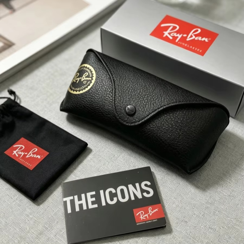 กล่องใส่แว่นกันแดดหนัง Ray-Ban - Travel Accessories Pouch For Men บทวิจารณ์และราคา